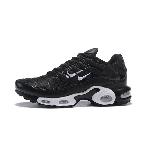 Kicksonfire Air Max Plus Tn Black and White Sneaker