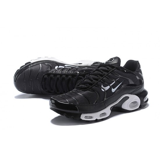 Kicksonfire Air Max Plus Tn Black and White Sneaker